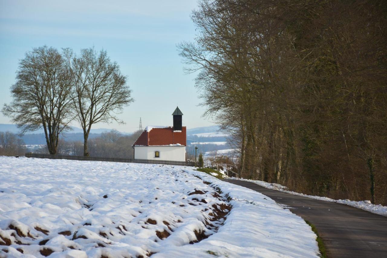 Huttlingen Landgasthof Falken المظهر الخارجي الصورة