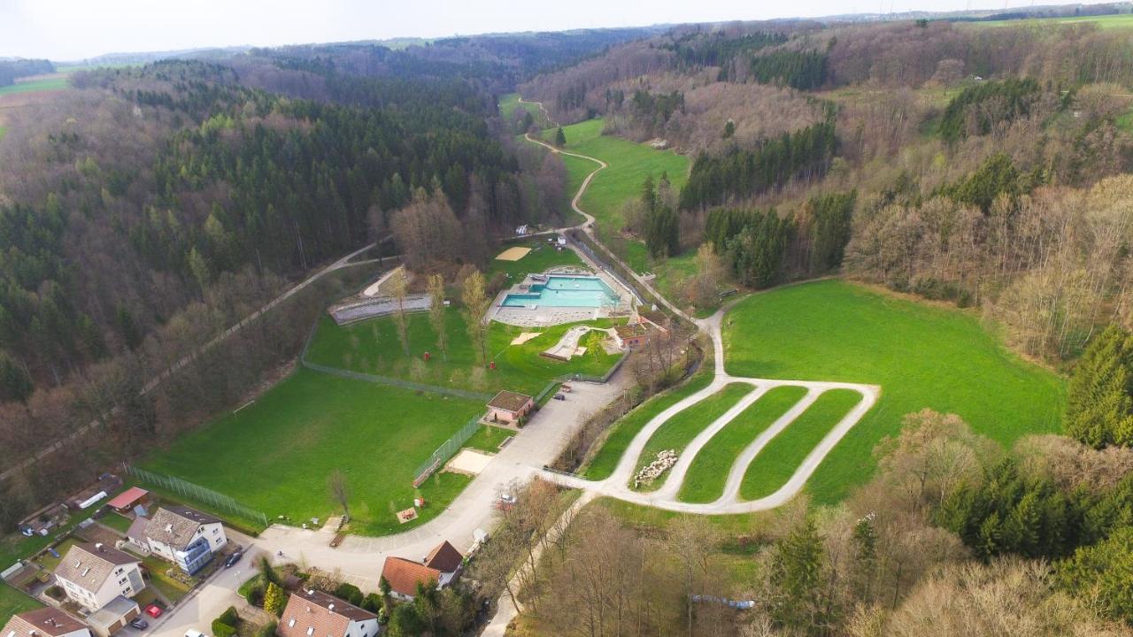 Huttlingen Landgasthof Falken المظهر الخارجي الصورة